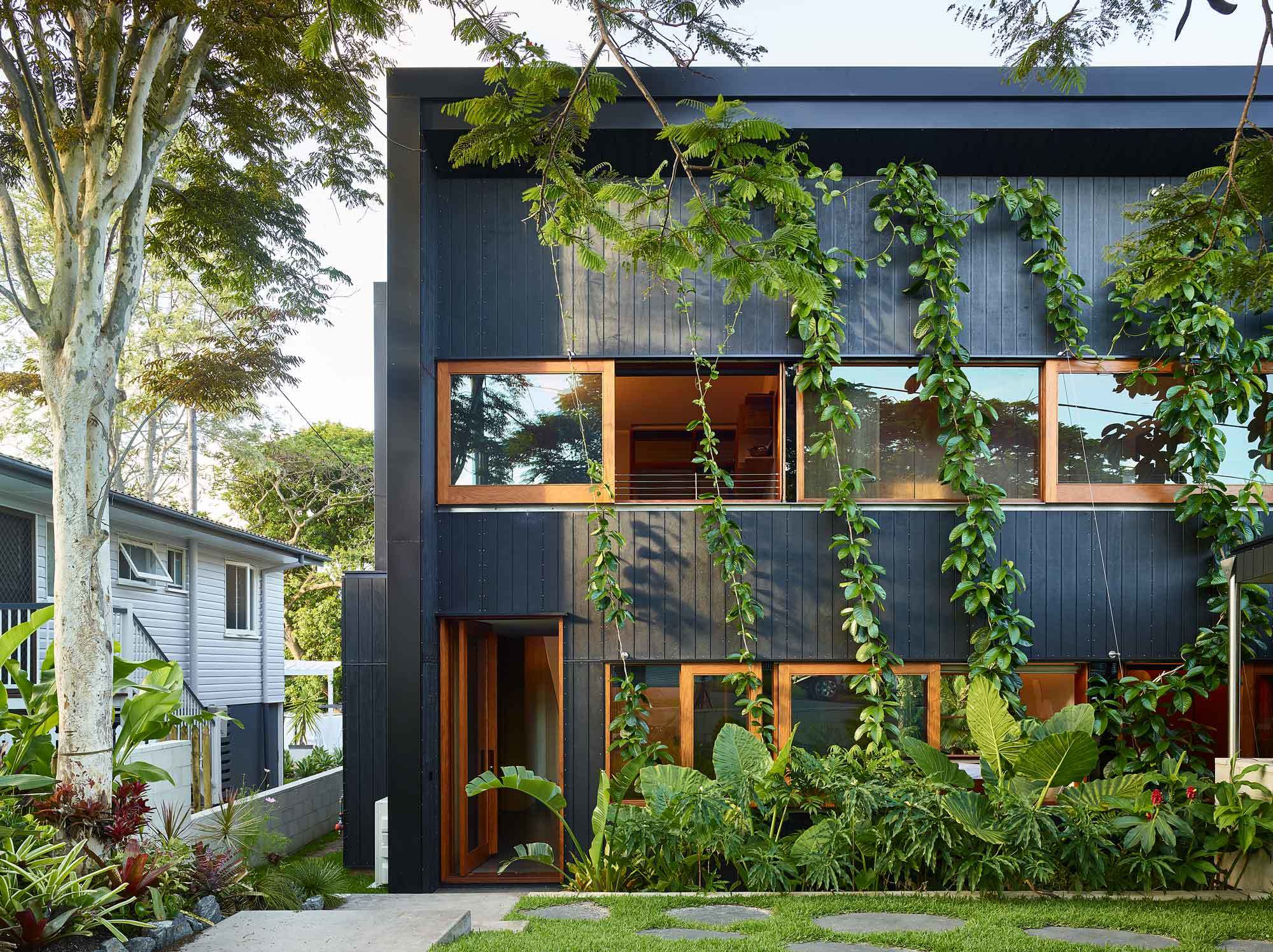 Bramston Street Residence - Exterior