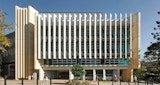 Front street view of the Learning innovation building on the University of Queensland Campus. Architectural design by KIRK Studio.